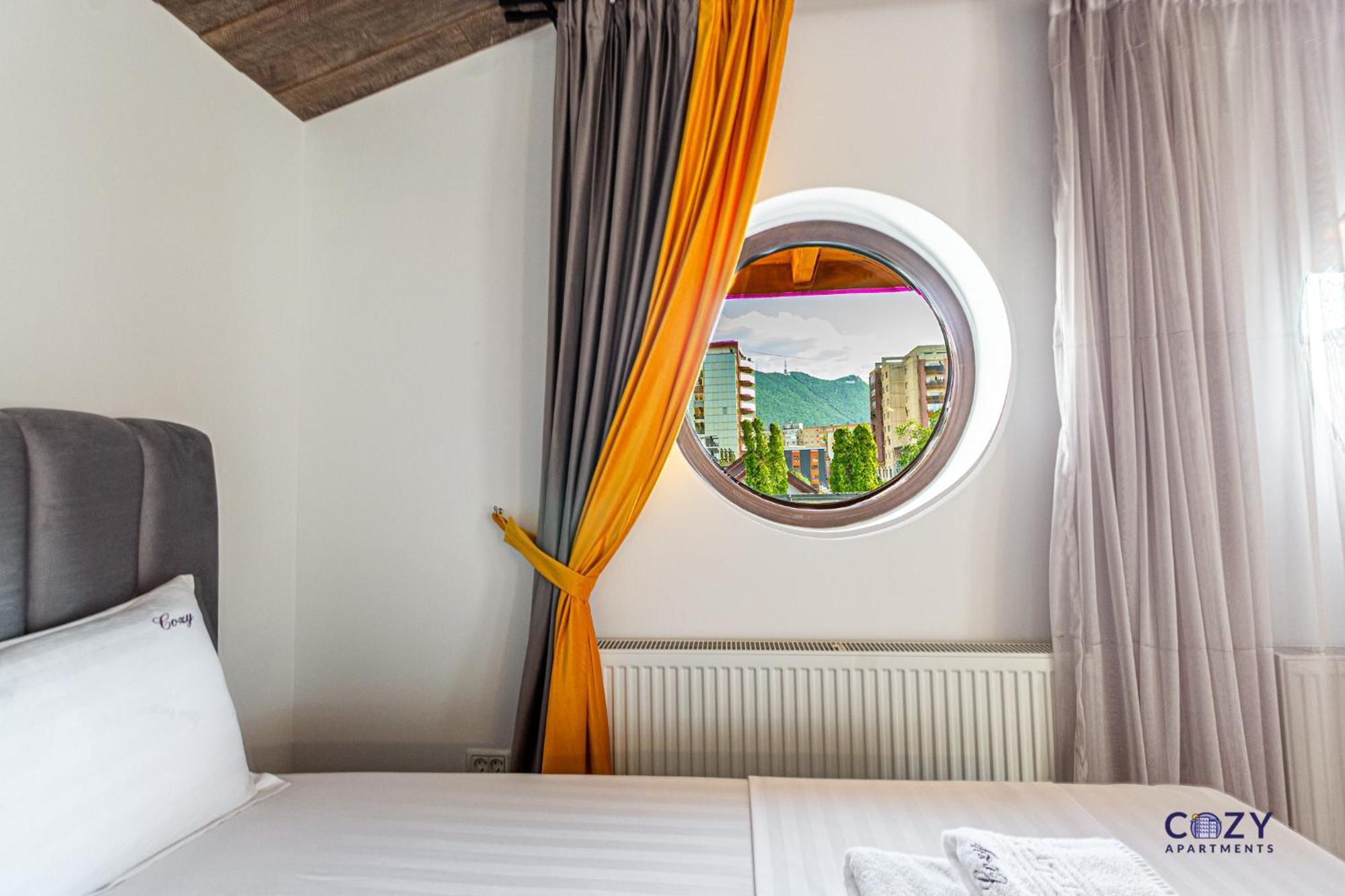 Cozy Brand New Boutique Aparthotel ブラショフ エクステリア 写真